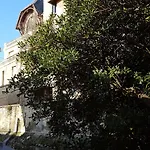 Alfred Port-vieux מלון