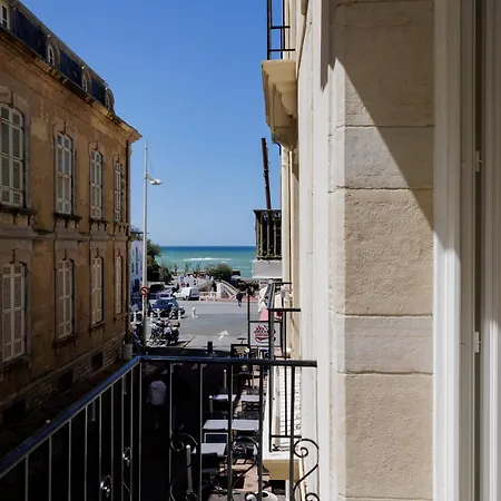 Alfred Port-vieux Hotel