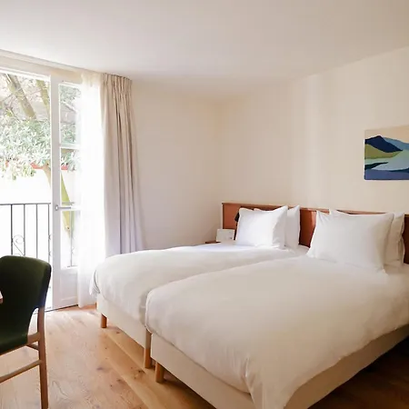 Alfred Port-vieux Hotel 3*