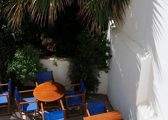 Hotel Alfred Port-vieux 3*