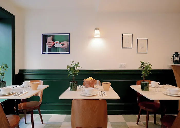 Alfred Port-vieux מלון