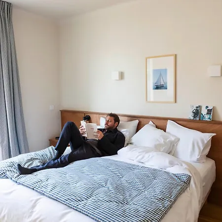 Hotel Alfred Port-vieux 3*