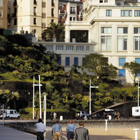 Hotel Alfred Port-vieux 3*